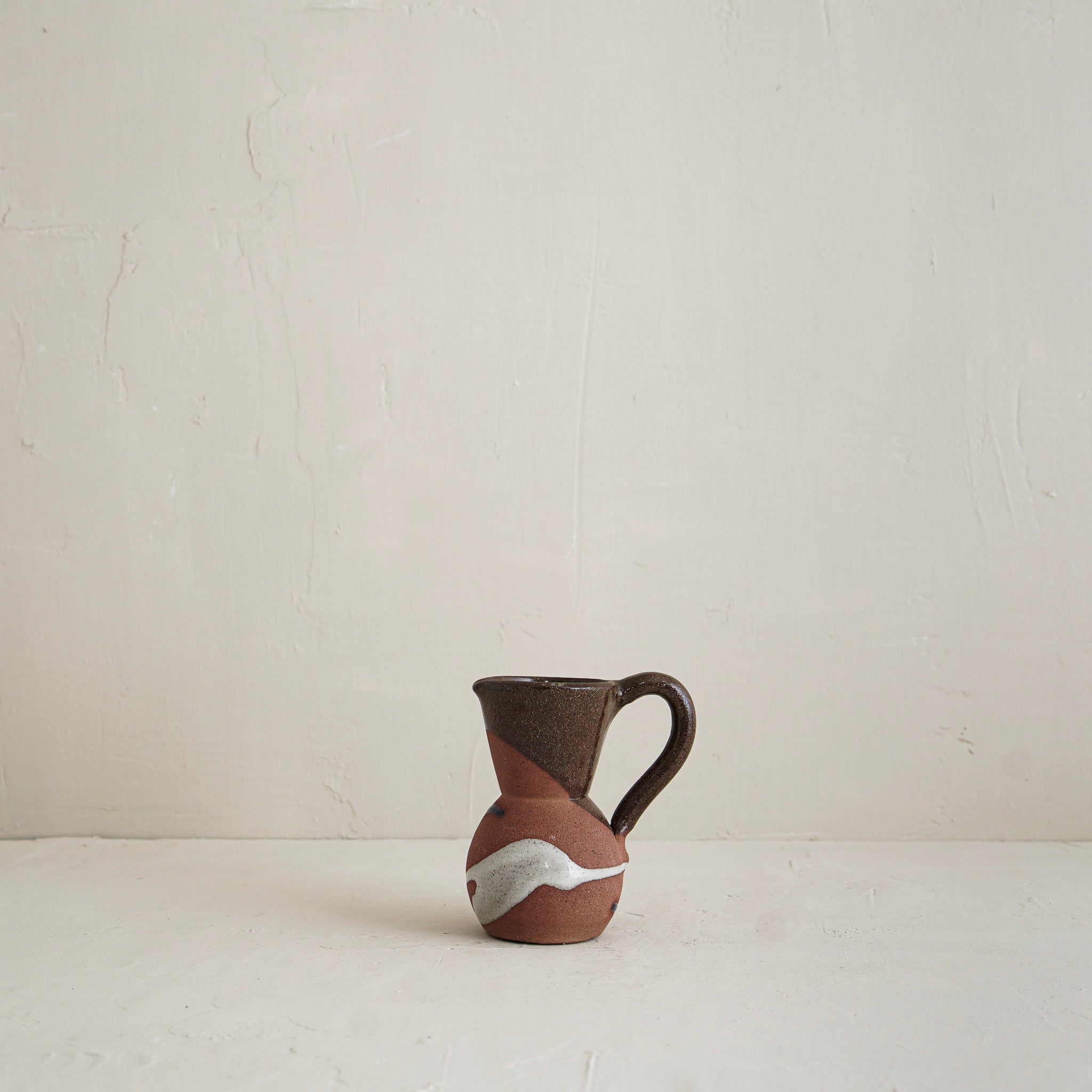 Vendra Petit Pitcher