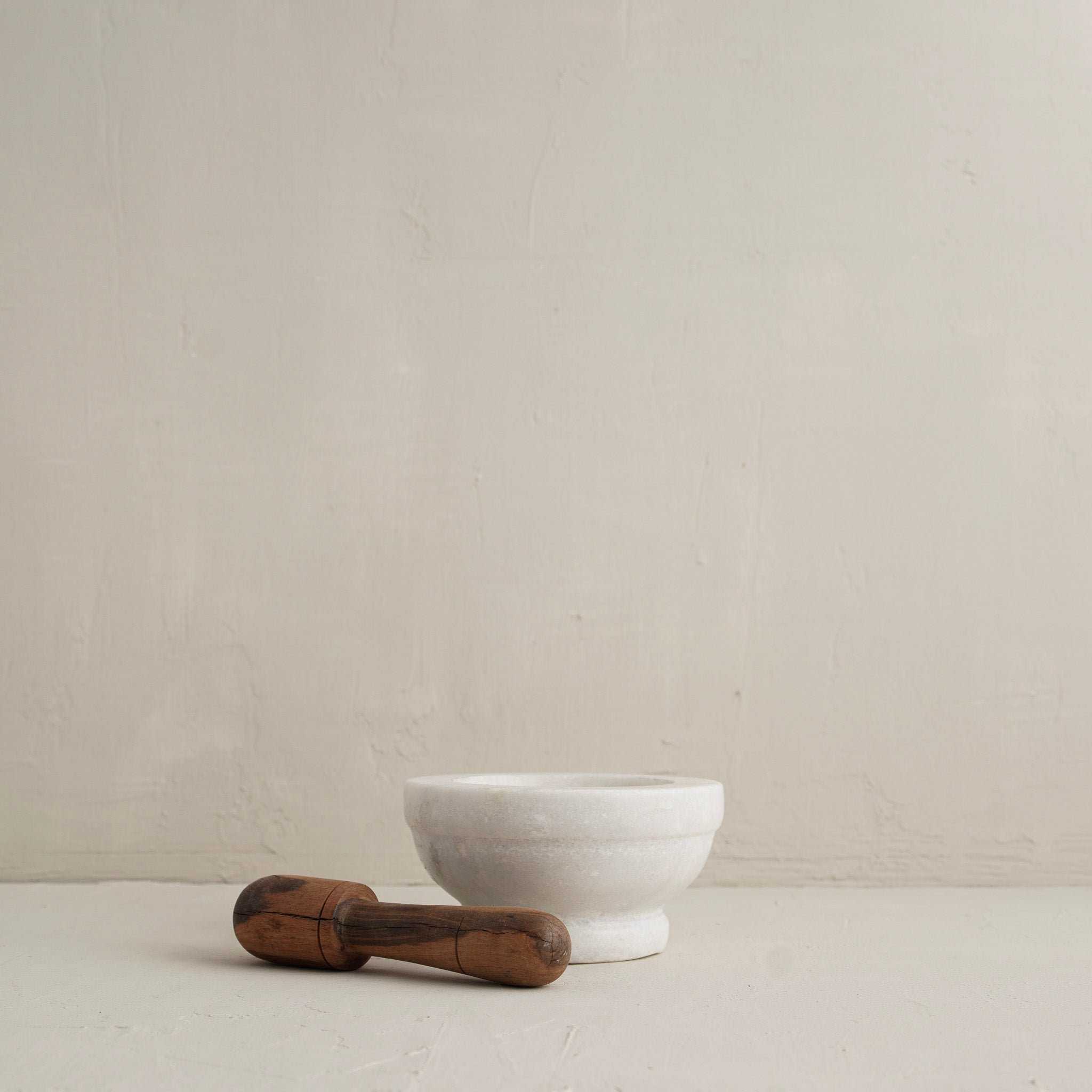 Ivaro Mortar and Pestle