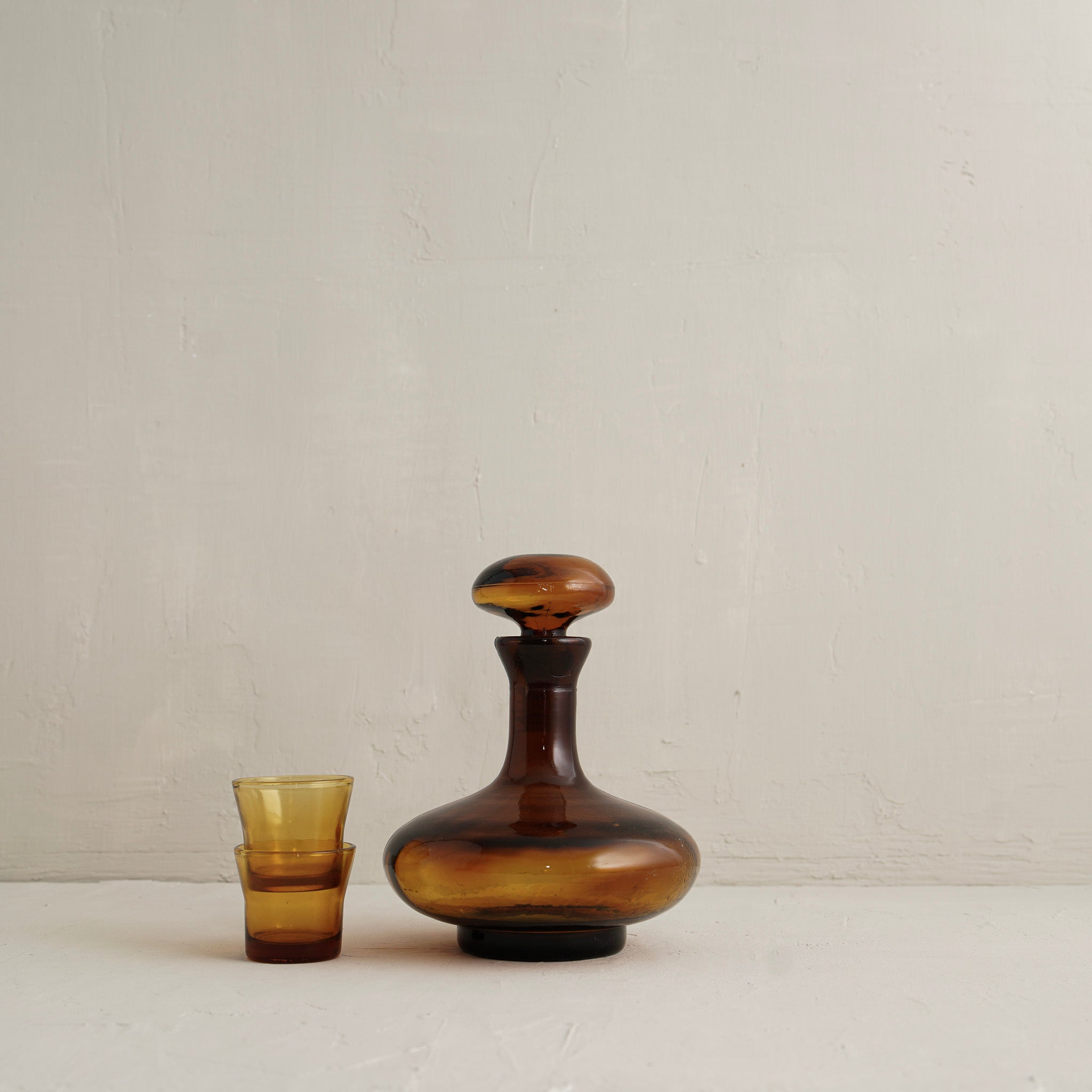 Ovaro Decanter and Glass Set of 2