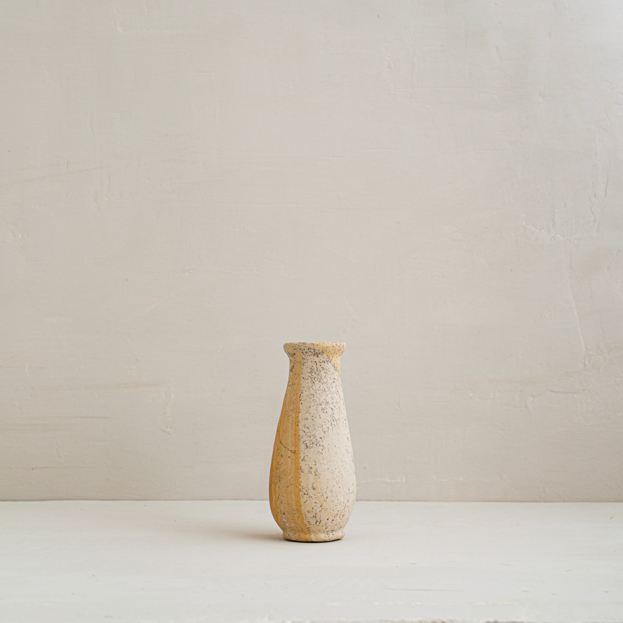 Avero Vase
