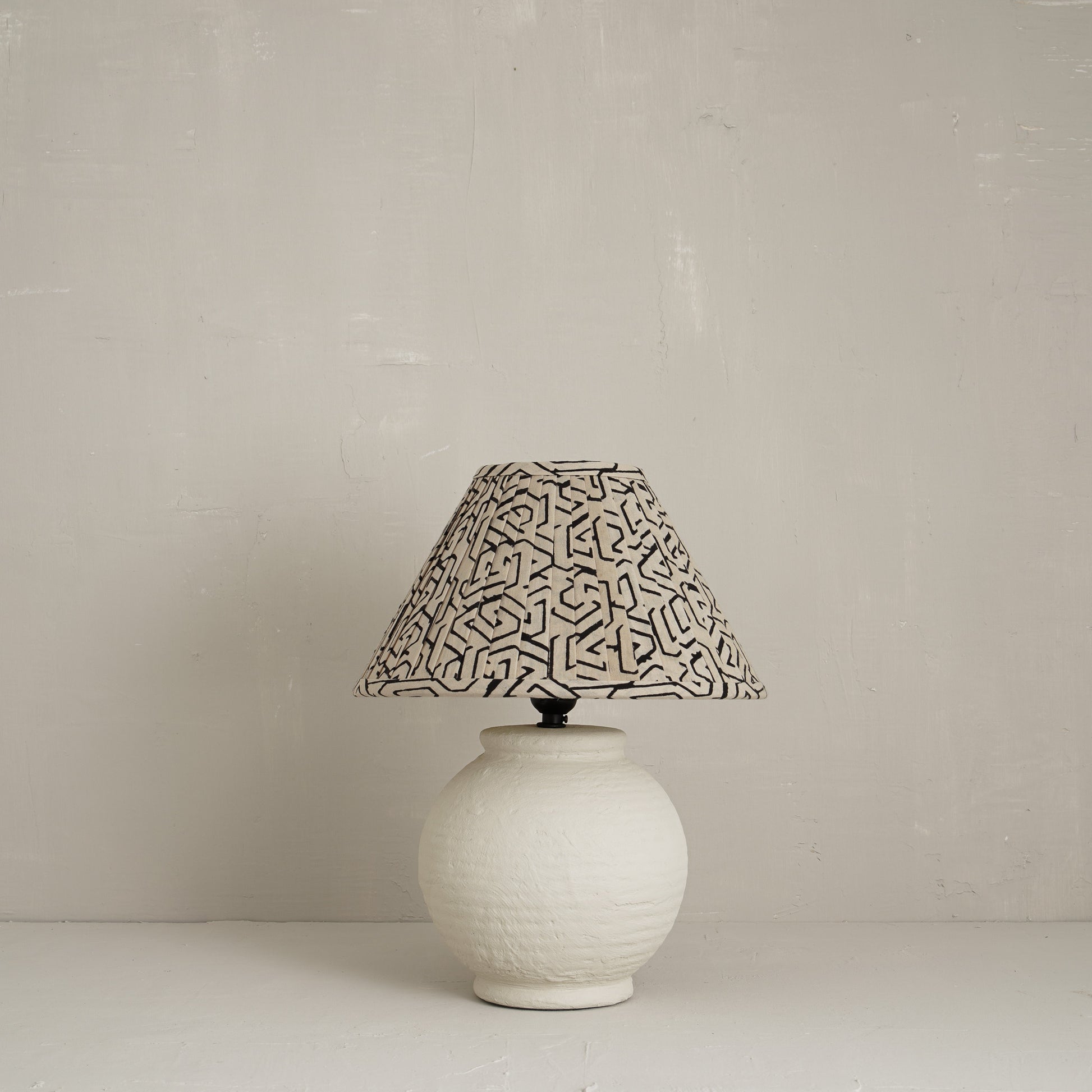 Lycon Lamp
