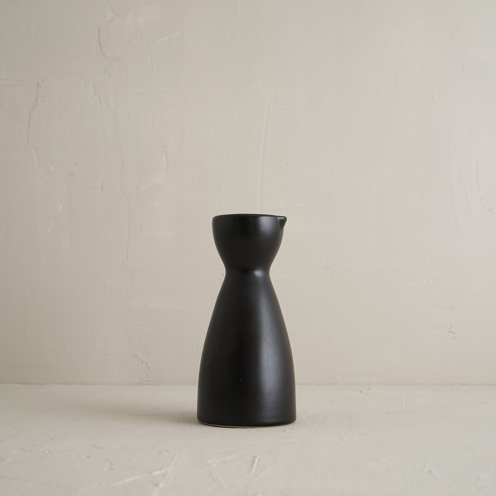 Kinn Pitcher