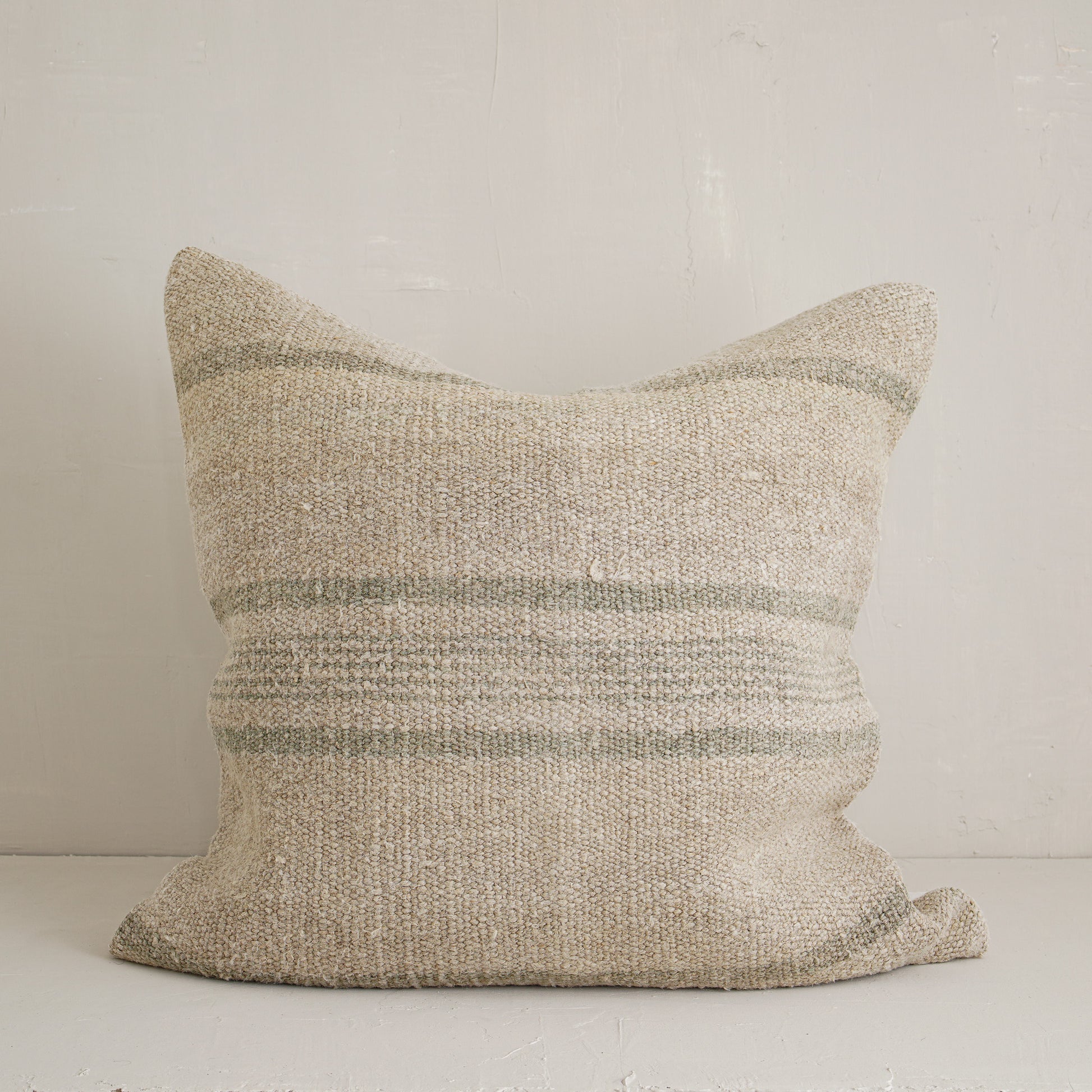Hollen Pillow