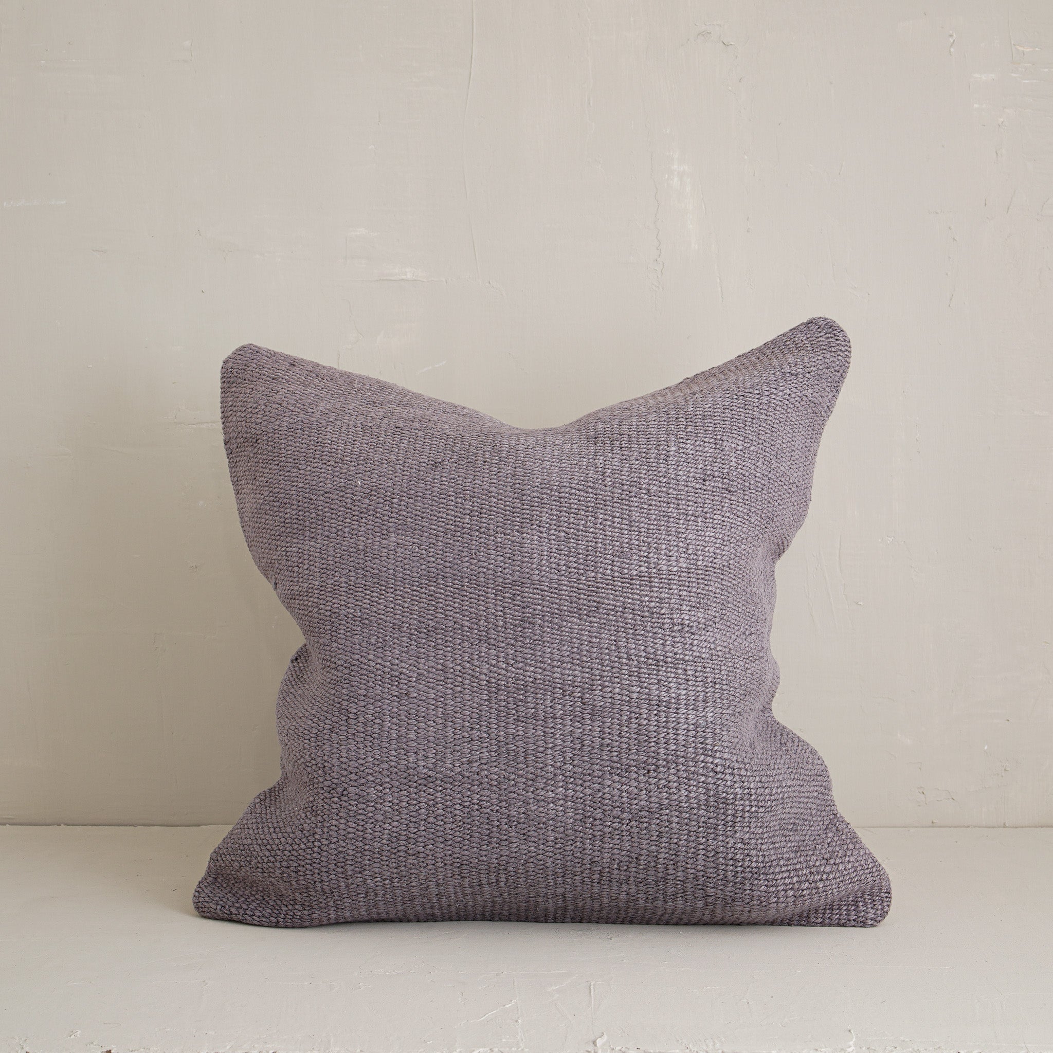 Isca Pillow