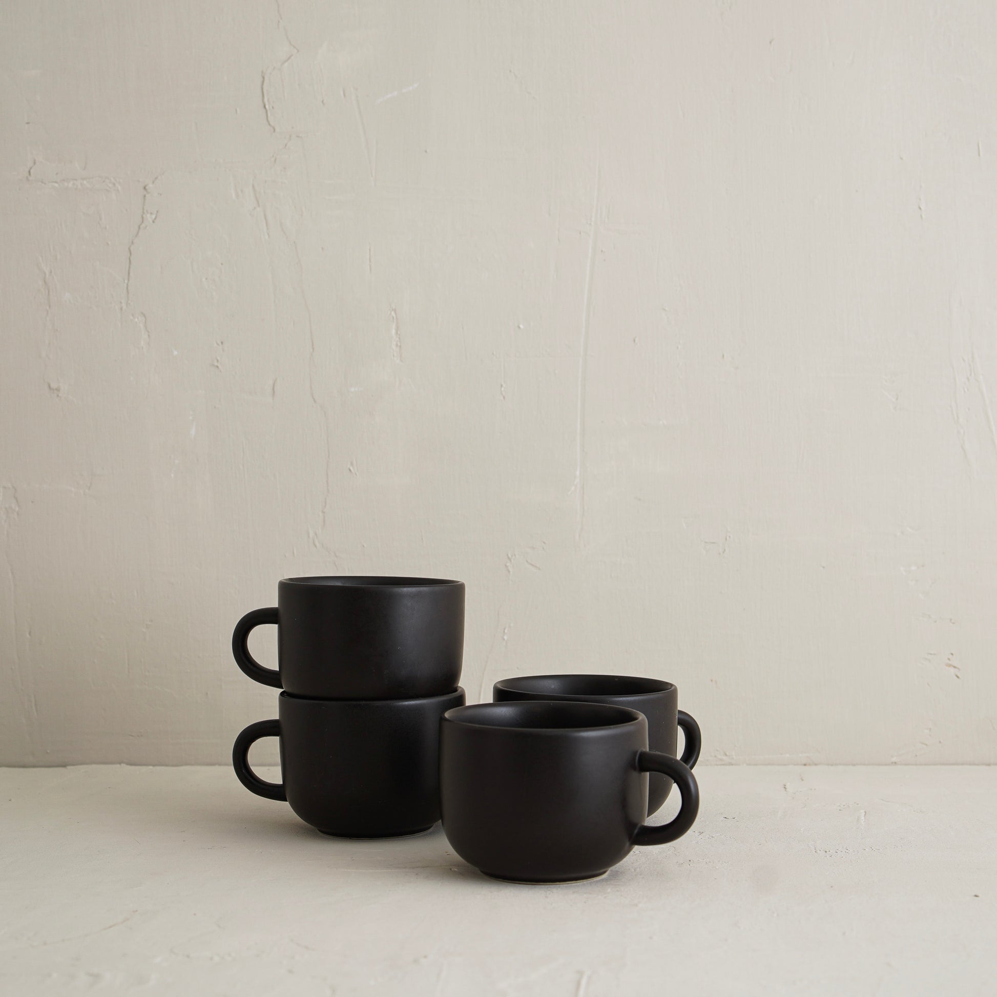 Noire Mug Set of 4