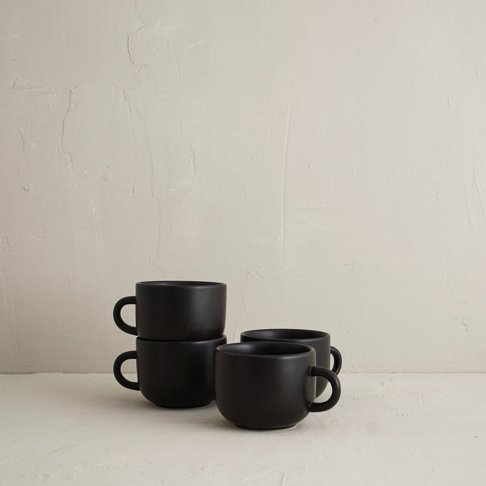 Noire Mug Set of 4