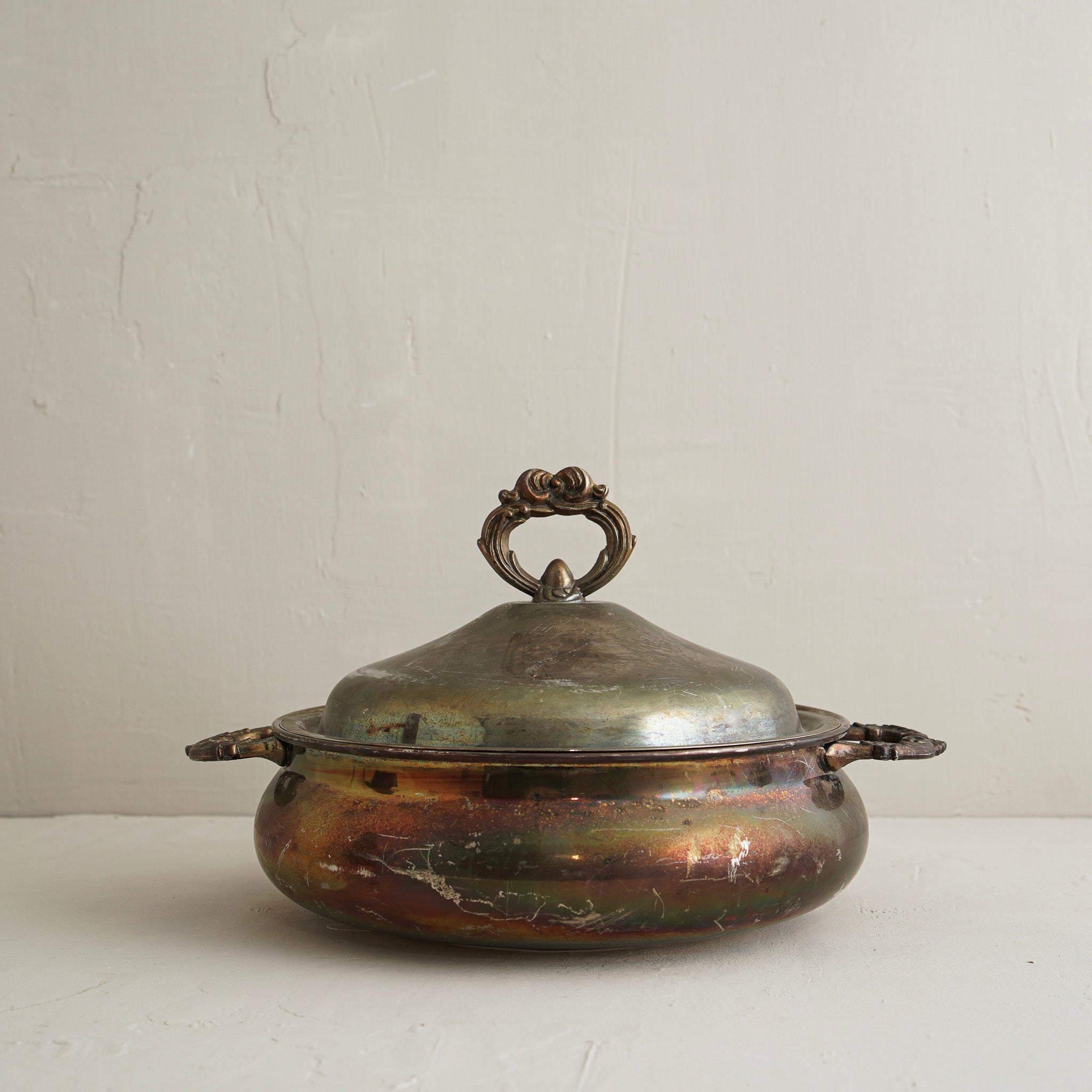 Urke Tarnished Tureen