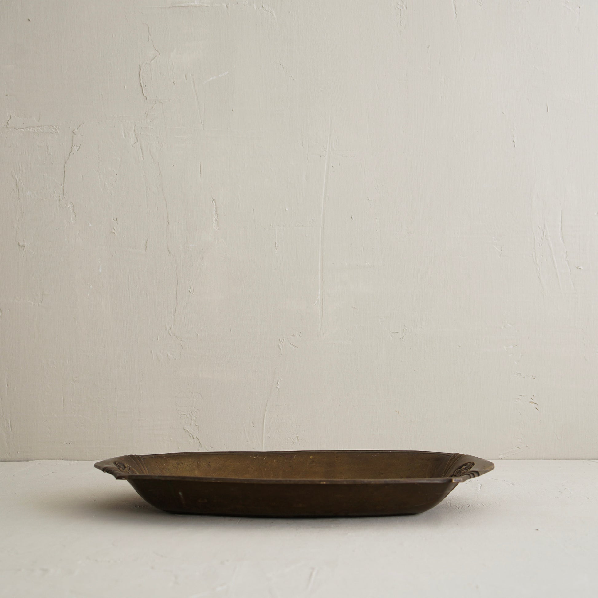 Lumora Tarnished Tray