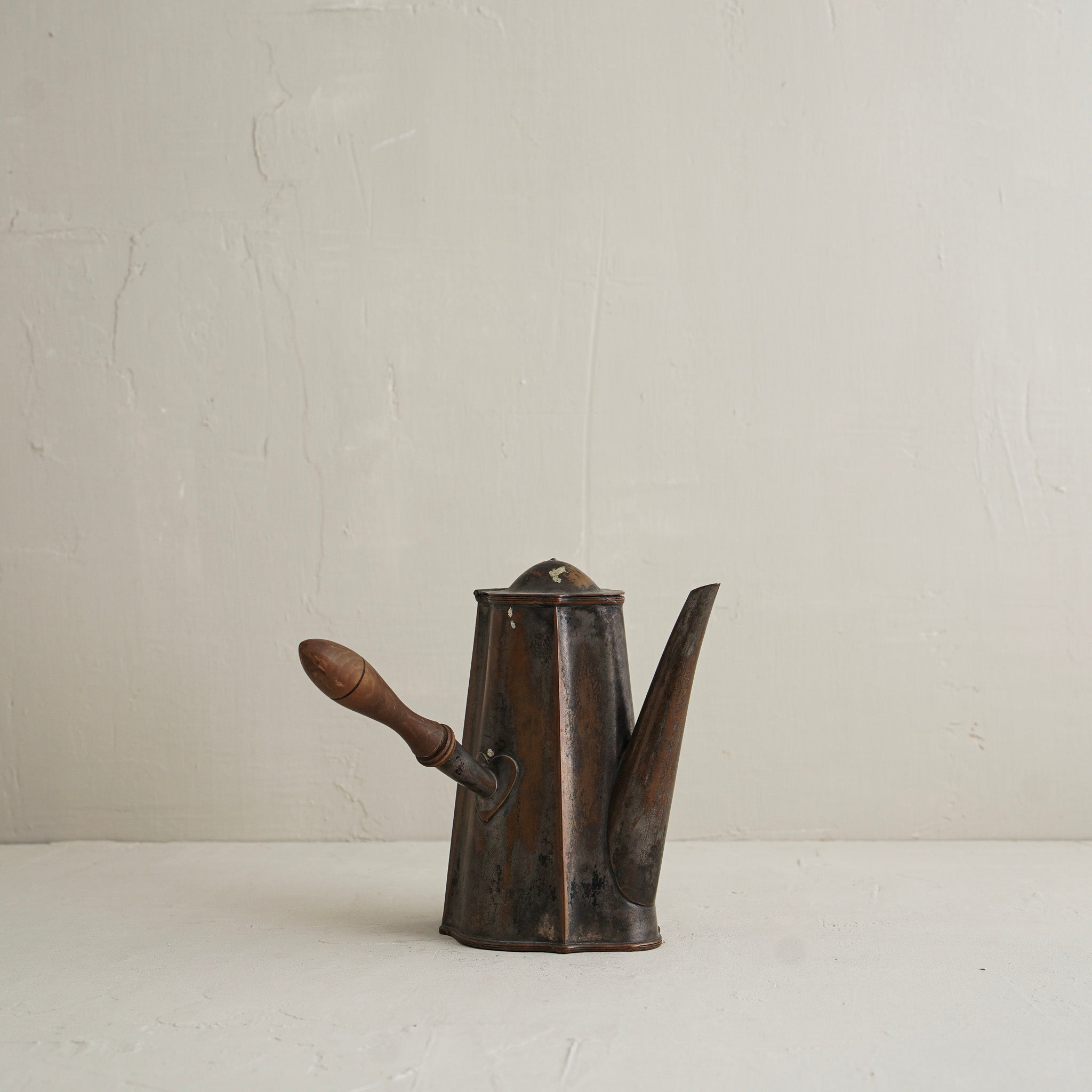 Olvaro Tarnished Kettle